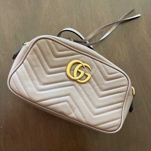 Gucci beige small marmont handbag - Picture 1 of 4